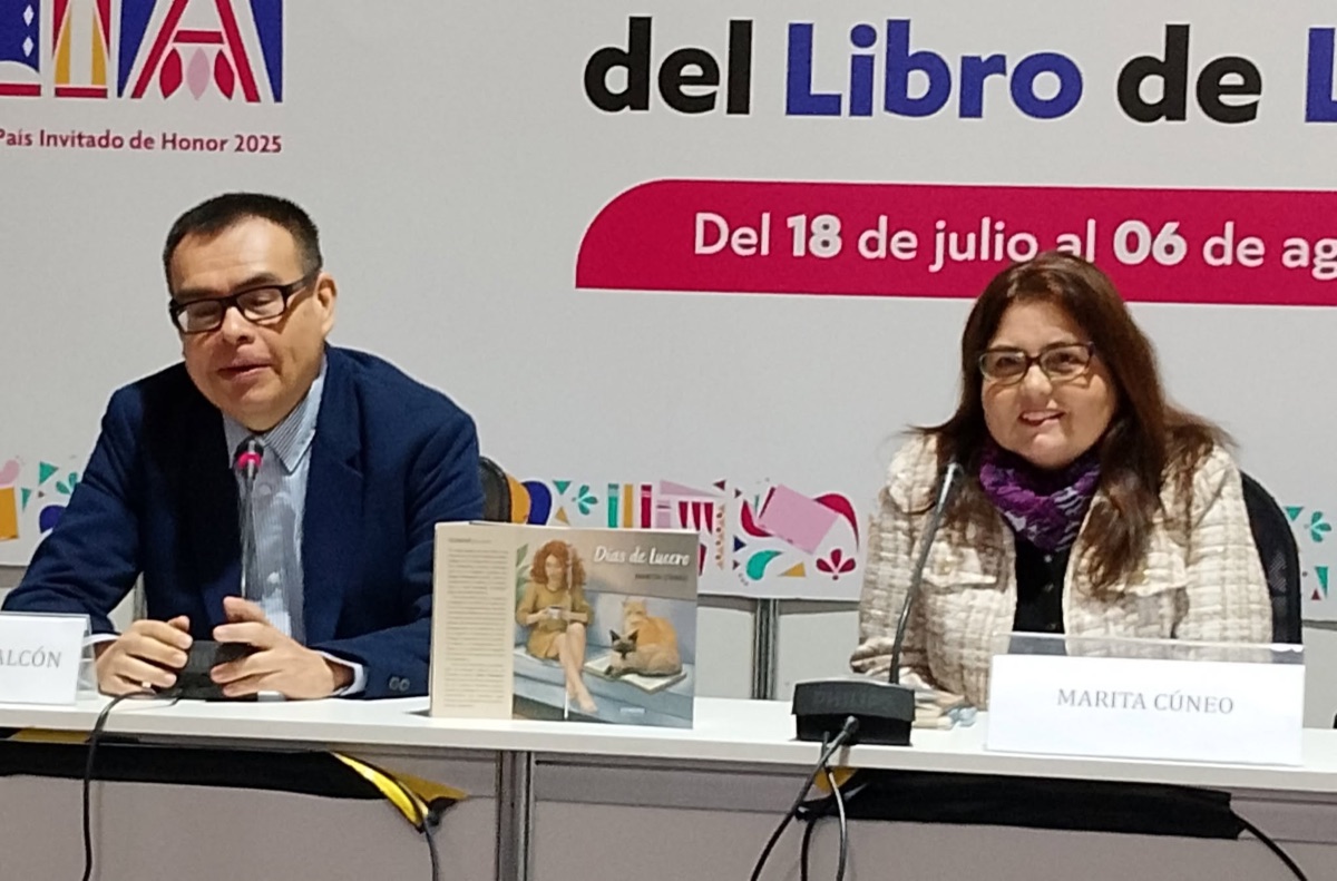 Foto de Presentación de «Días de Lucero»